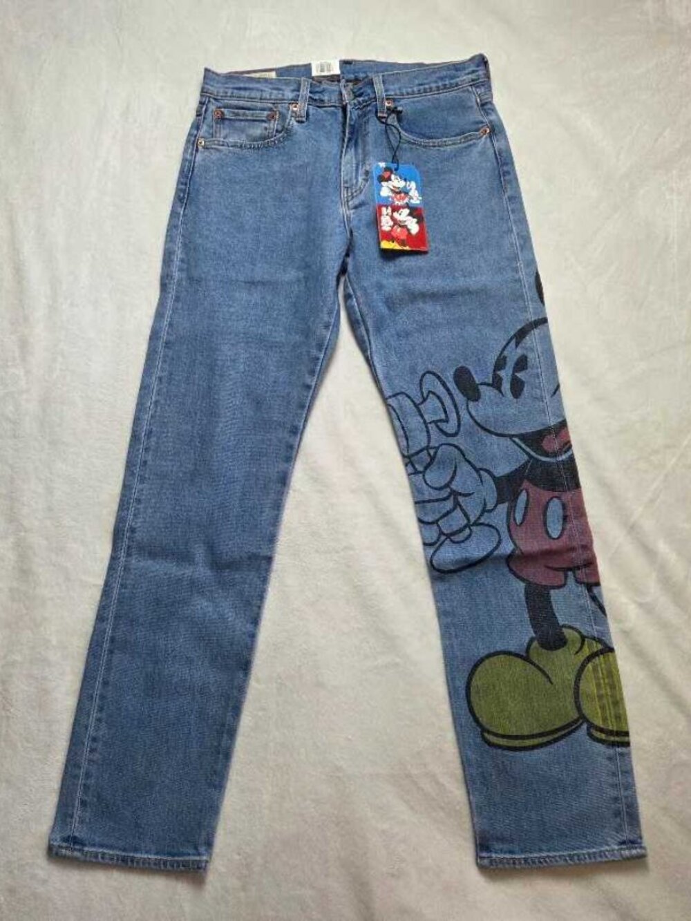 New 31x32 Levi's  X Disney collection 502 Taper Fit Mickey Mouse colab jeans